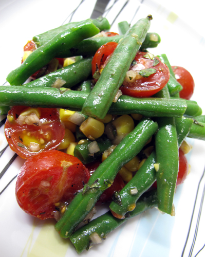 green-peas-tomato-corn-salad